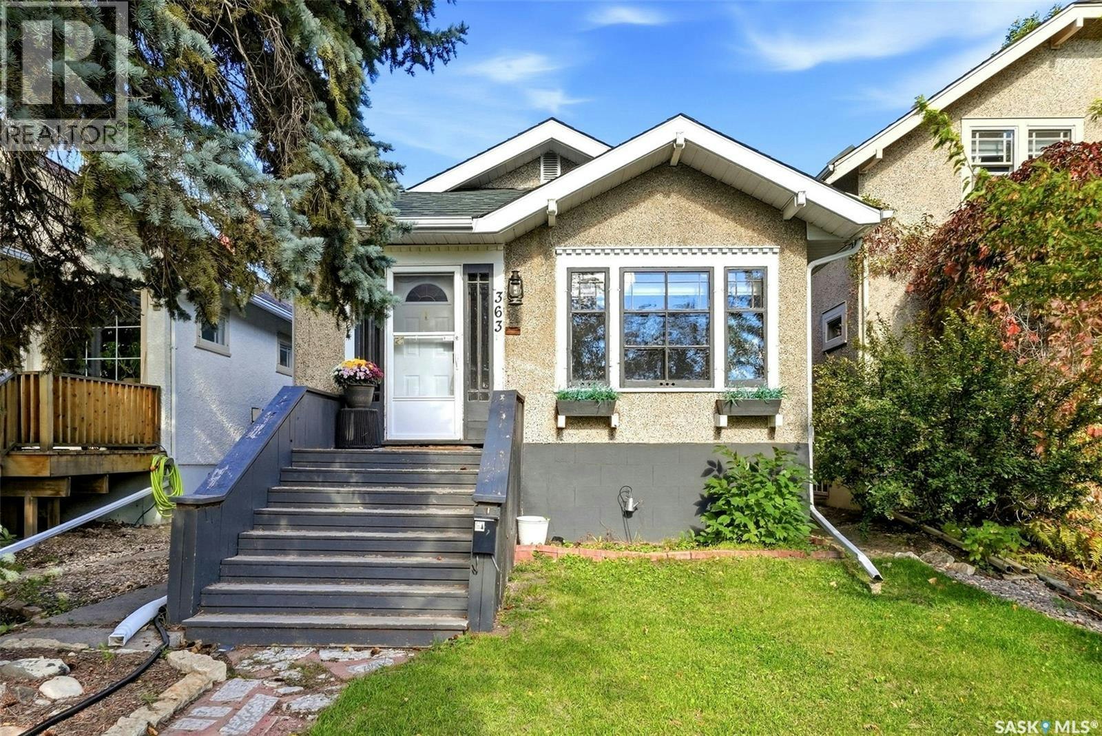 363 Leopold Crescent, Regina, SK, S4T 6N8