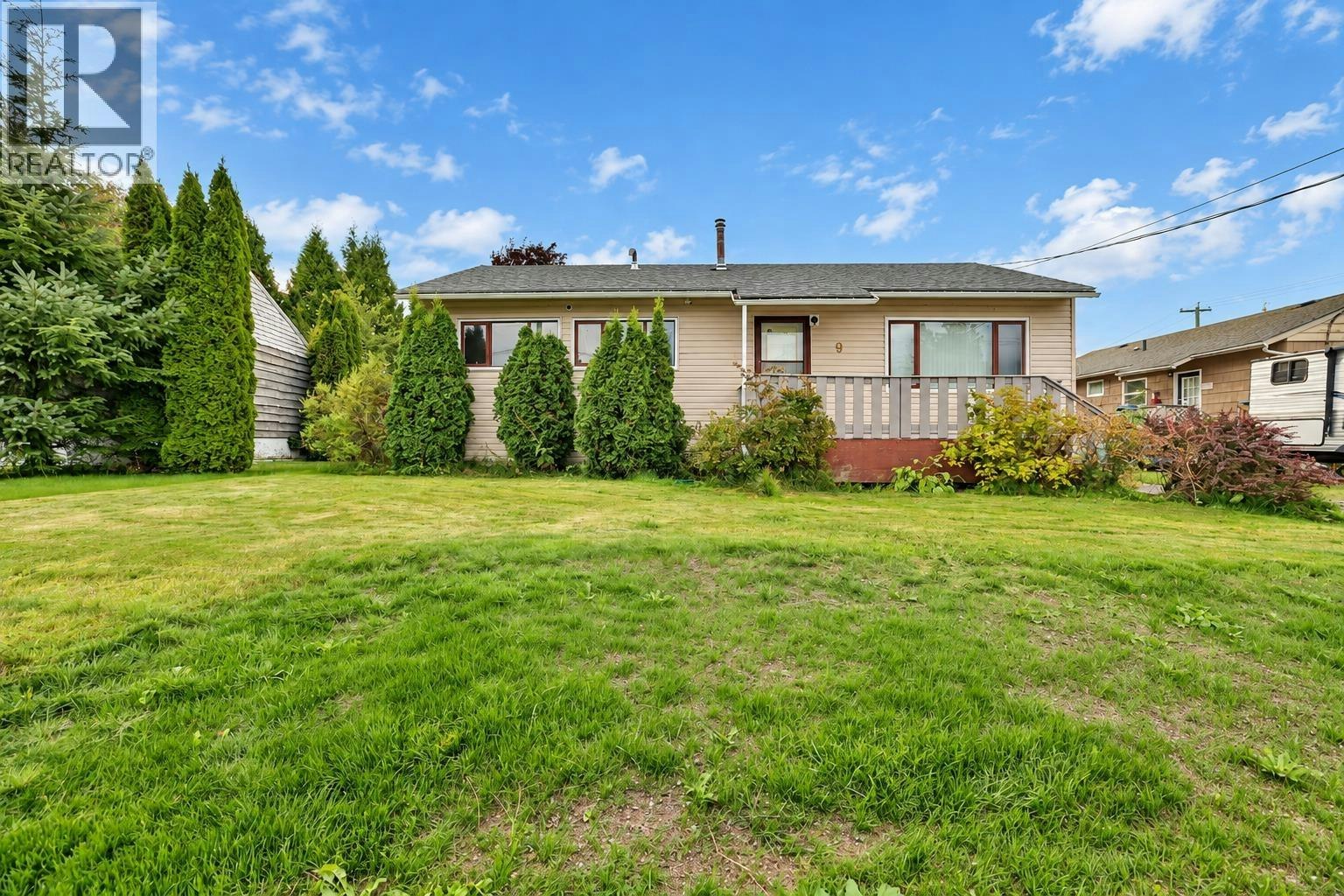 9 Lillooet Crescent, Kitimat, BC, V8C 1Z9