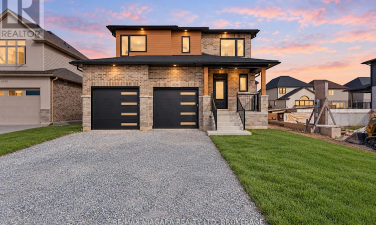 6136 Curlin Crescent