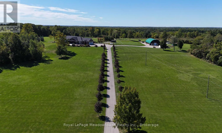 7686 Appleby Line