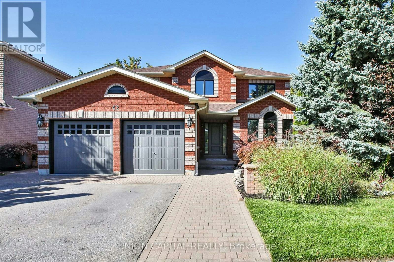 42 Bambi Crescent, Georgina, ON, L4P 4C6