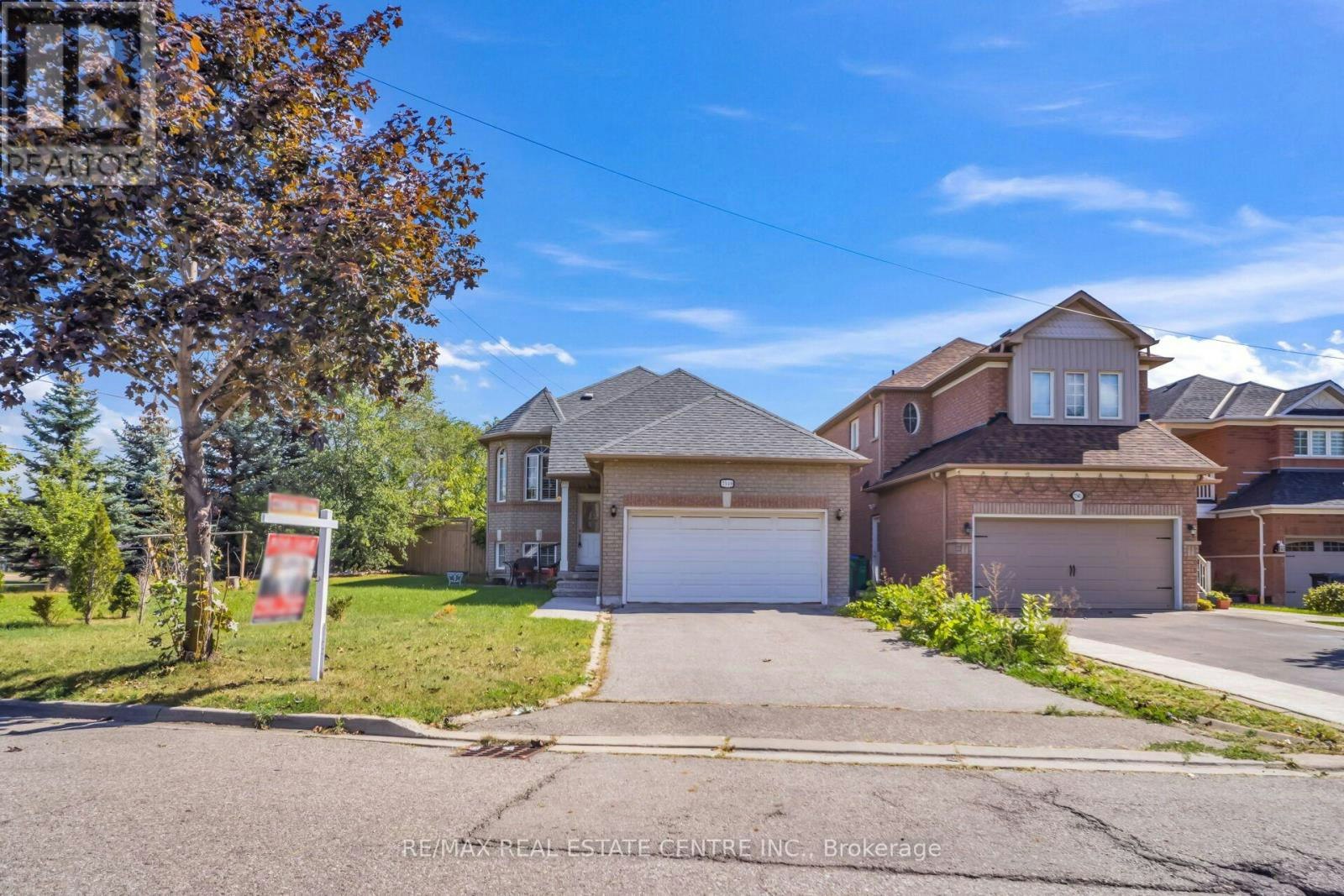 7349 Zinnia Place, Mississauga, ON, L5W 1K6
