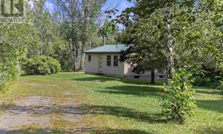 80 Chiblow Lake Road