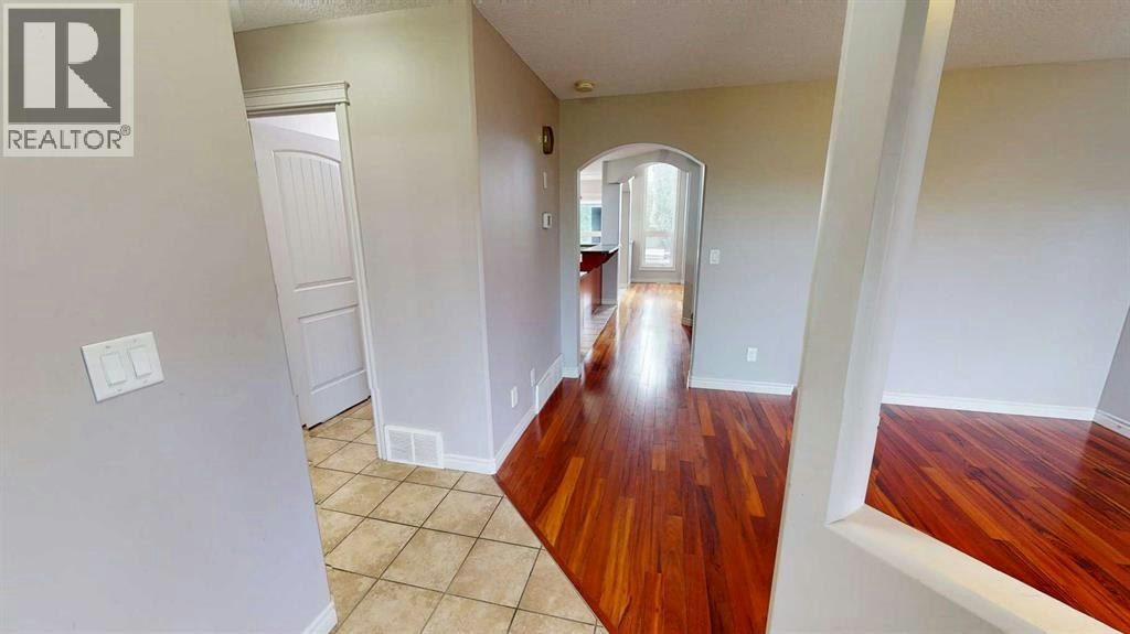 1 Pinnacle Key, Grande Prairie, AB, T8W 2V5 - 3