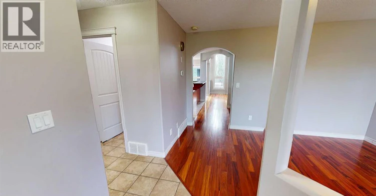 1 Pinnacle Key, Grande Prairie, AB, T8W 2V5 - 3