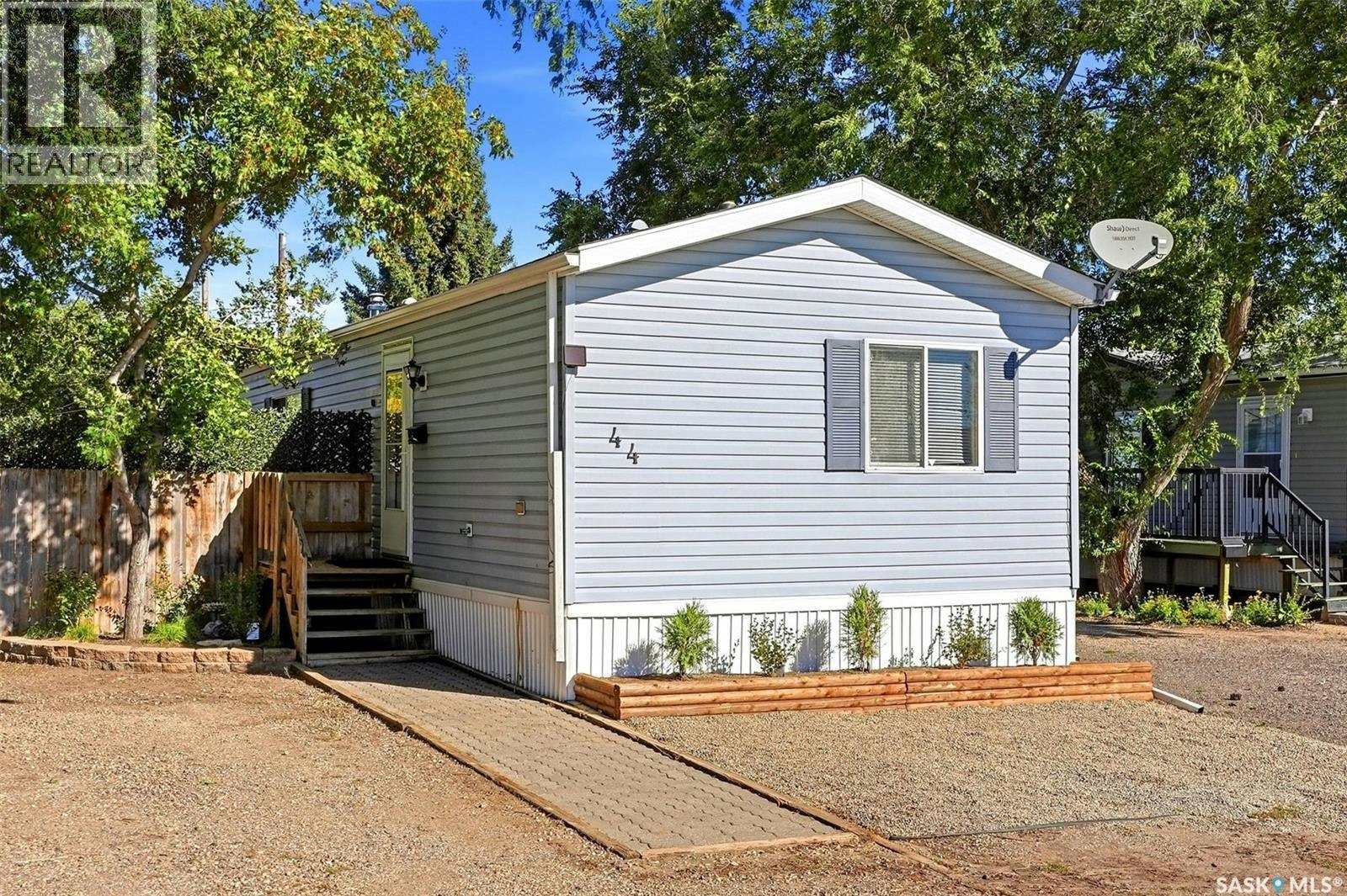 44 Walters Court, Pilot Butte, SK, S0G 3Z0