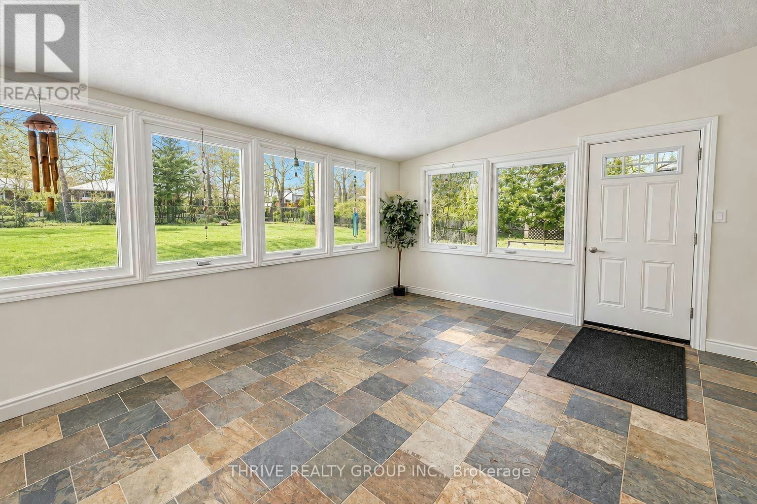 632 Sherene Terrace, London, ON, N6H 3K1 - 4