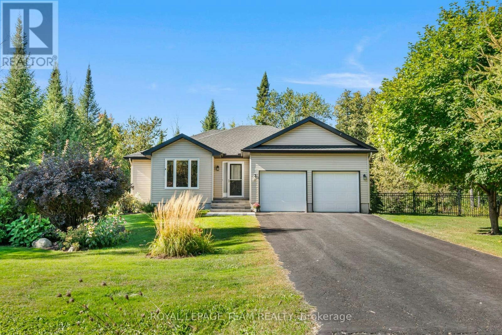 19 Hickory Drive, Kemptville, ON, K0G 1J0