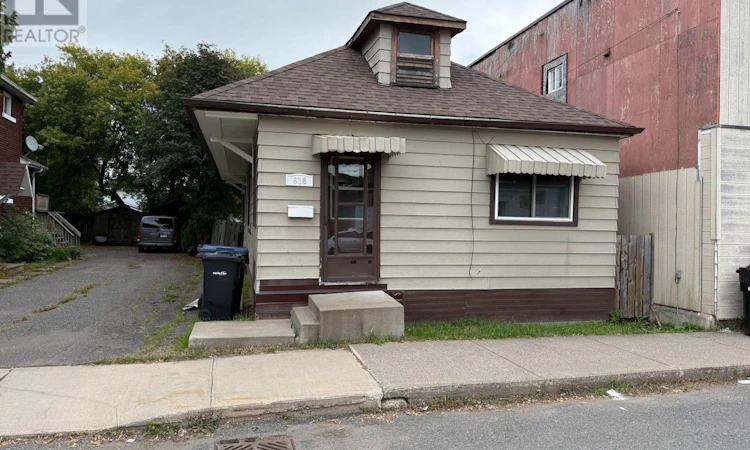 618 Mctavish Street