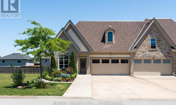 19 Francesco Crescent