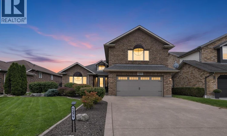 1371 Matthew Crescent
