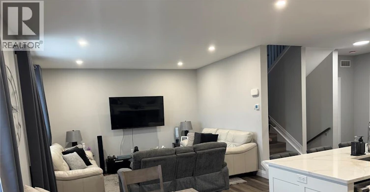 101 Eagle Street, Leamington, ON, N8H 0G5 - 3