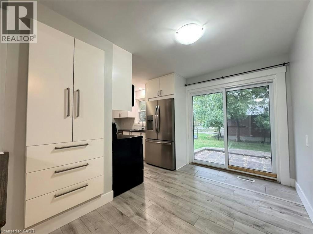 Main Level-131 Kinzie Avenue, Kitchener, ON, N2A 2J7 - 3