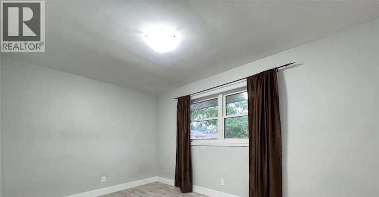 Main Level-131 Kinzie Avenue, Kitchener, ON, N2A 2J7 - 4