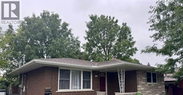 Main Level-131 Kinzie Avenue, Kitchener, ON, N2A 2J7