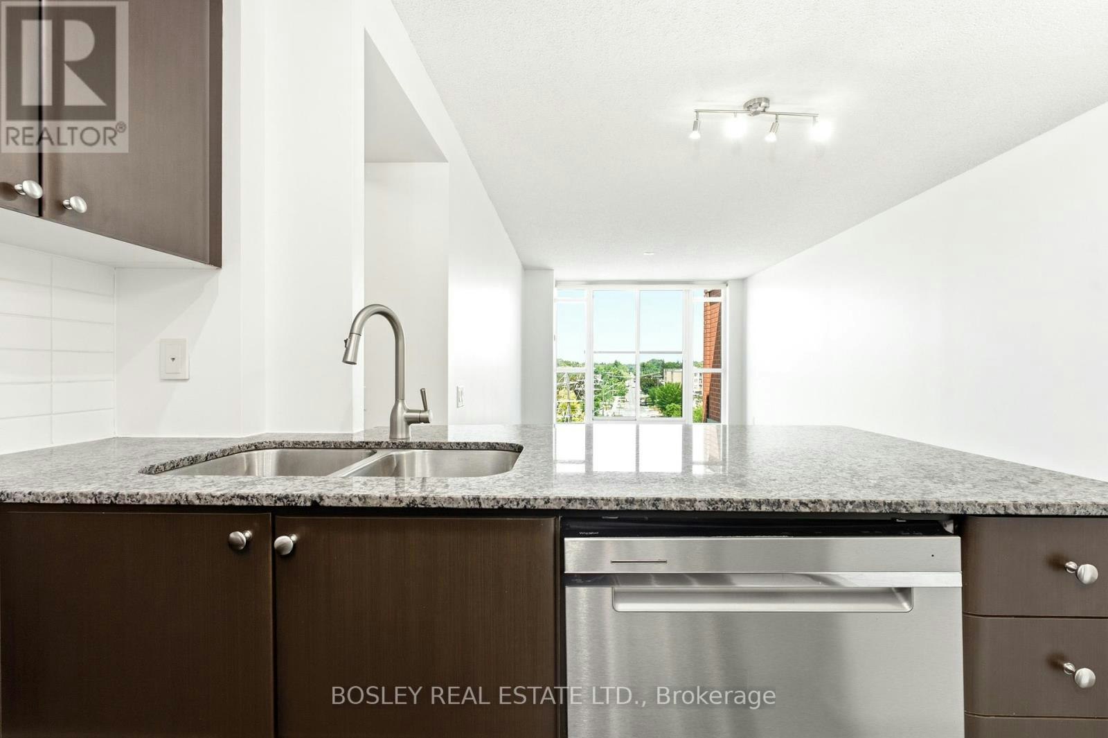 633-525 Wilson Avenue, Toronto, ON, M3H 0A7 - 9