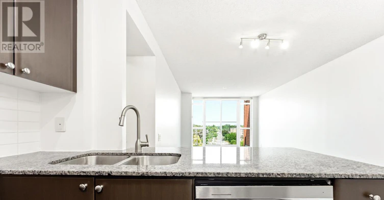 633-525 Wilson Avenue, Toronto, ON, M3H 0A7 - 9