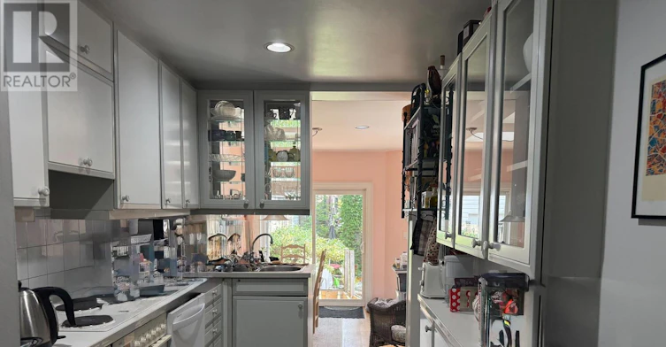61 Normandy Boulevard, Toronto, ON, M4L 3K4 - 8