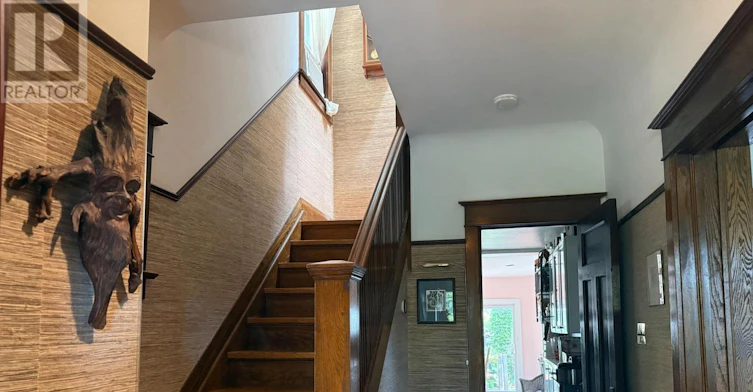 61 Normandy Boulevard, Toronto, ON, M4L 3K4 - 7