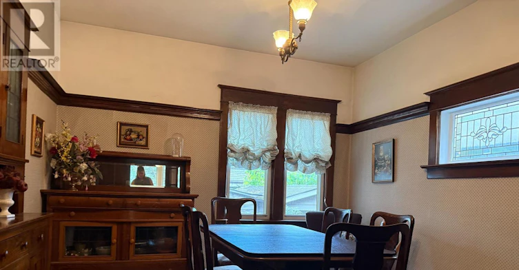 61 Normandy Boulevard, Toronto, ON, M4L 3K4 - 5