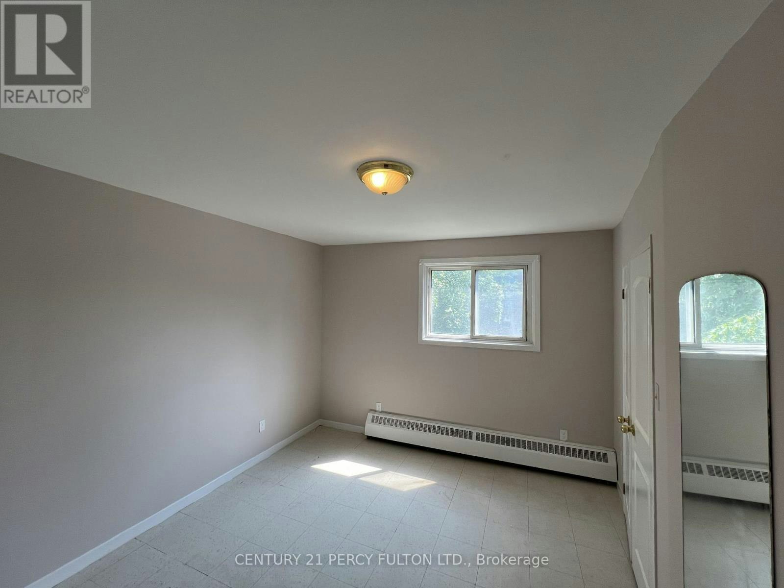 3-86 Brock Street E, Oshawa, ON, L1G 1S1 - 4