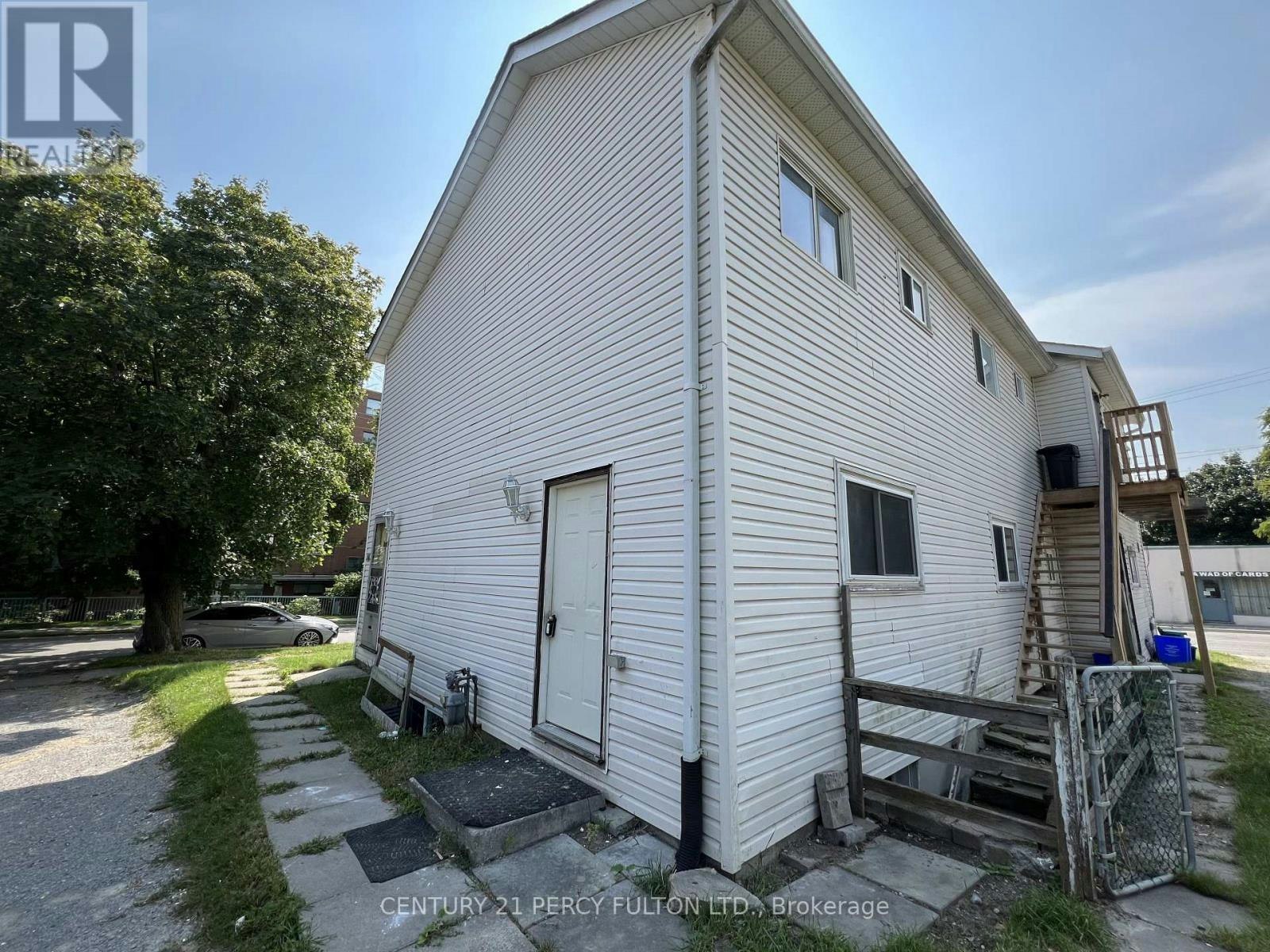 3-86 Brock Street E, Oshawa, ON, L1G 1S1 - 3