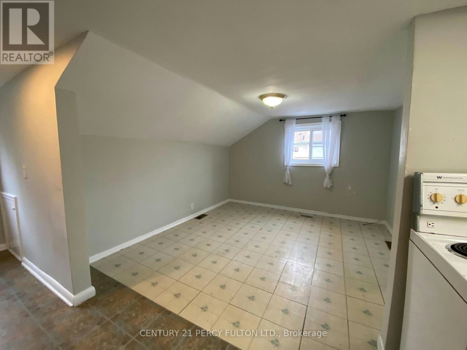 1-169 Mary Street N, Oshawa, ON, L1G 5C1 - 8