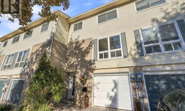 81-1133 Ritson Road N