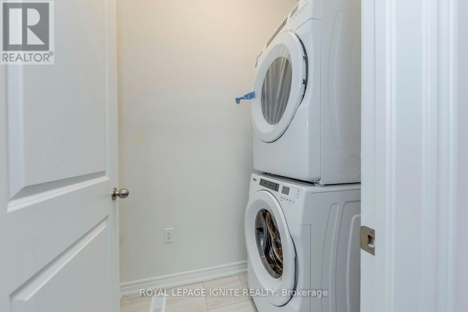446 Salem Road S, Ajax, ON, L1S 0G9 - 32