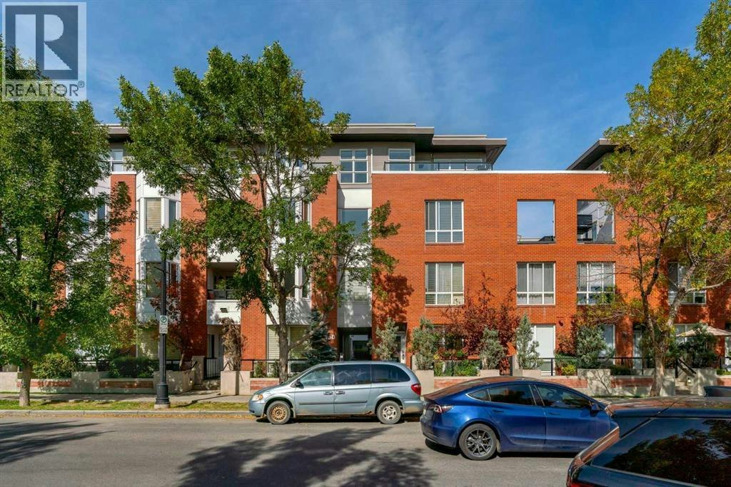 302-830 Centre Avenue NE, Calgary, AB, T2E 9C3