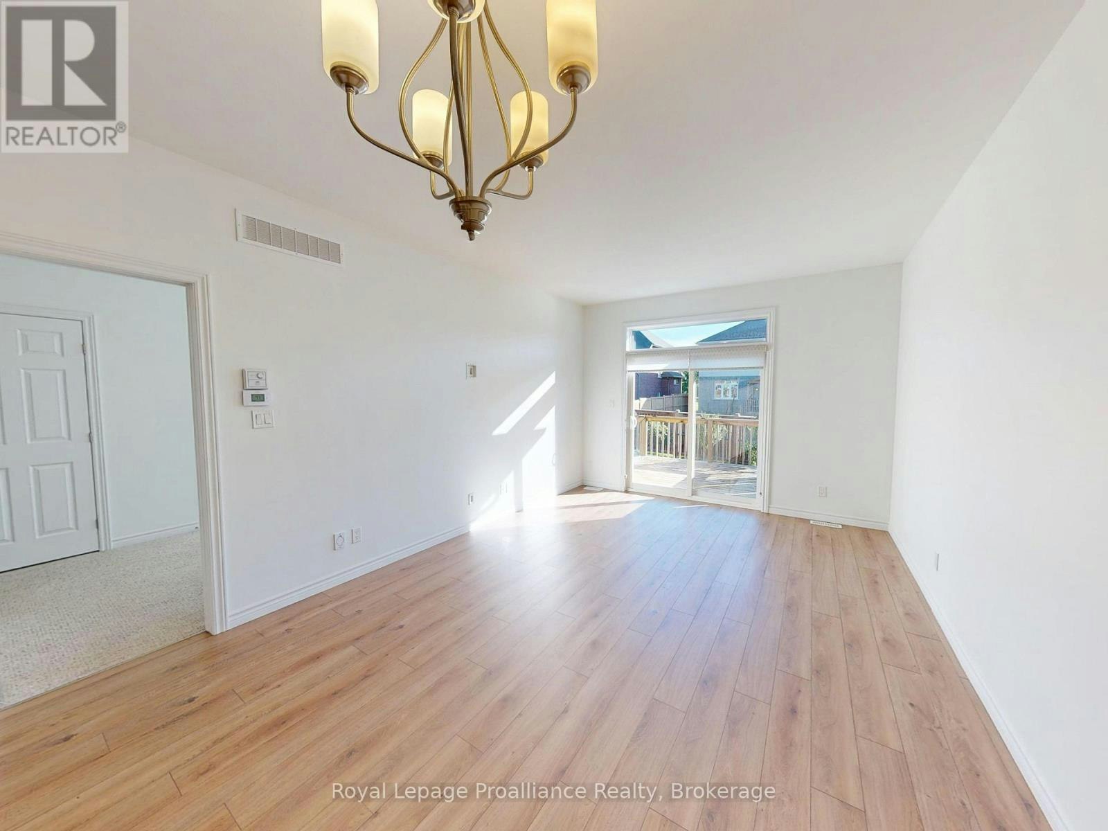 58 Ledgerock Court, Quinte West, ON, K8R 1G3 - 11