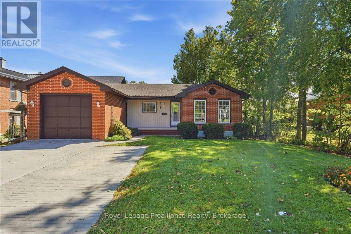 224 Dundas Street W, Greater Napanee, ON, K7R 2A8