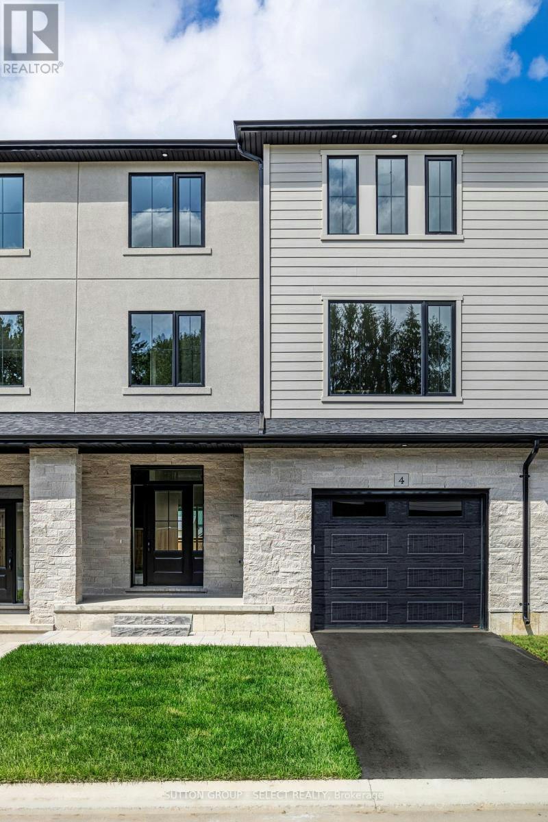 4-233 Upper Queen Street, Thames Centre, ON, N0M 2P0