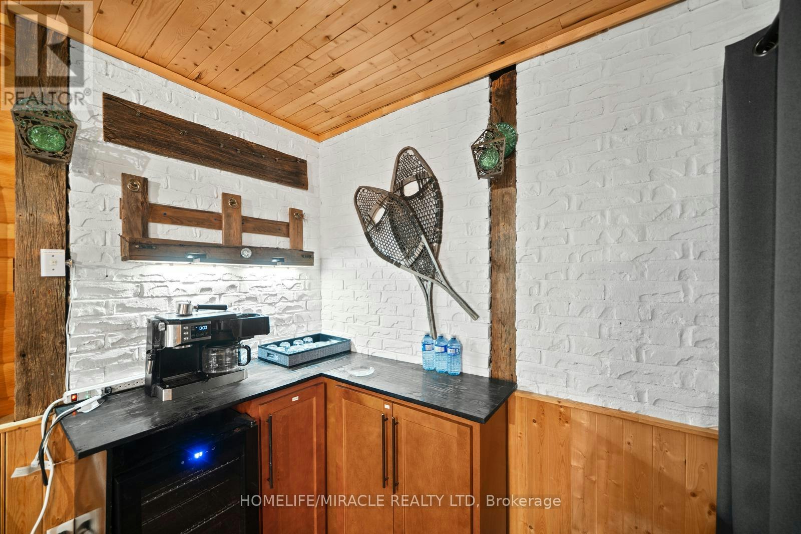 11278 Loyalist Parkway, Prince Edward County, ON, K0K 2T0 - 16