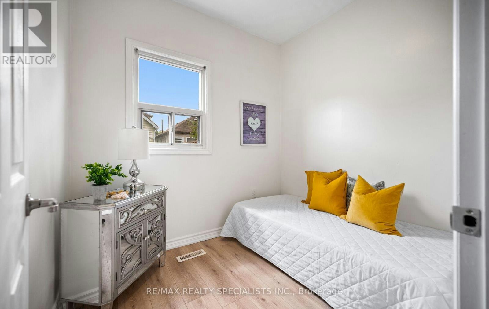35 Britannia Avenue, Hamilton, ON, L8H 1W5 - 21