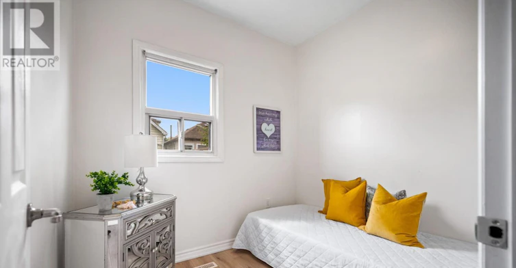 35 Britannia Avenue, Hamilton, ON, L8H 1W5 - 21