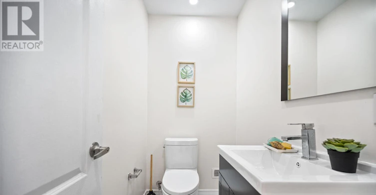 35 Britannia Avenue, Hamilton, ON, L8H 1W5 - 22