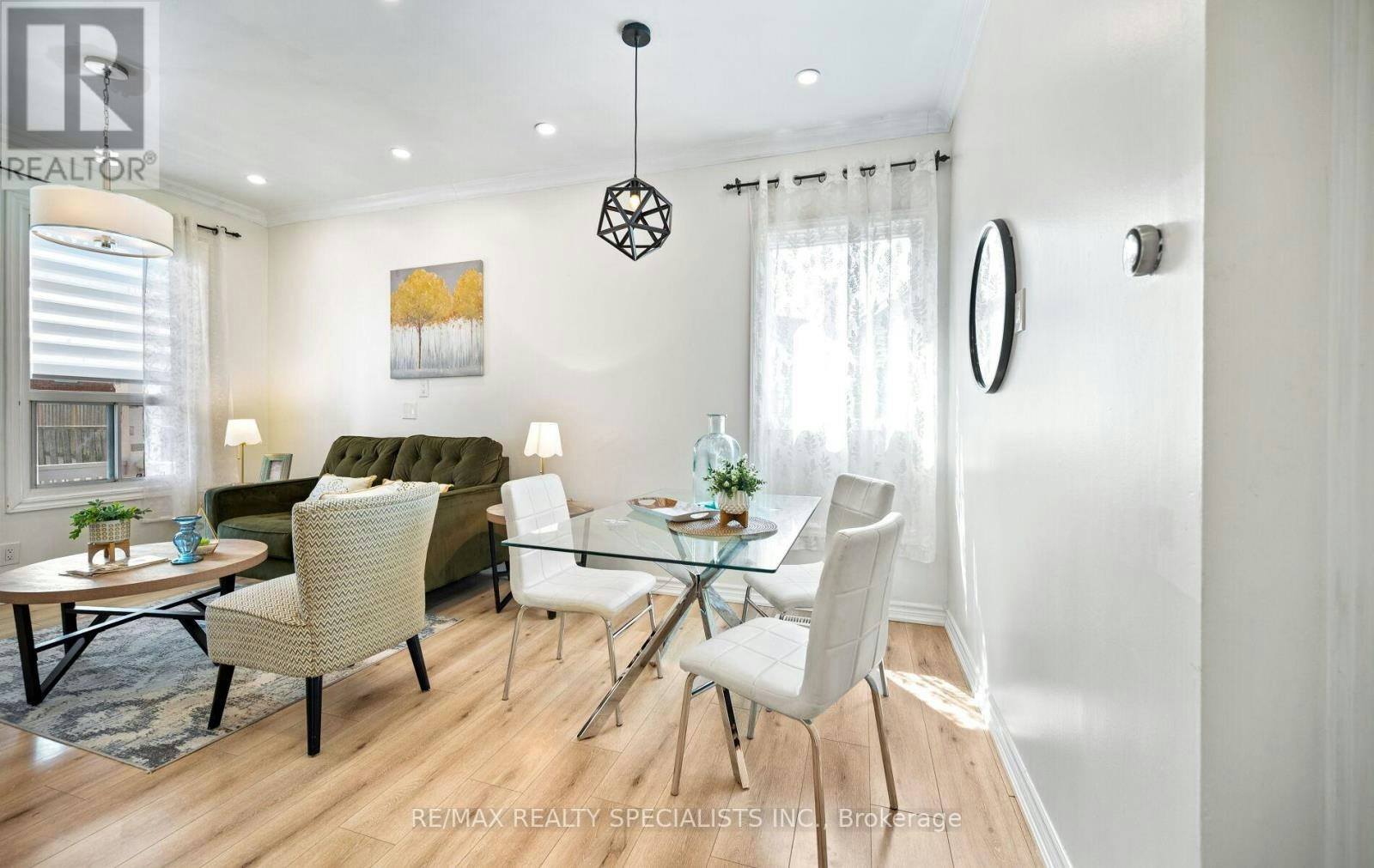 35 Britannia Avenue, Hamilton, ON, L8H 1W5 - 11