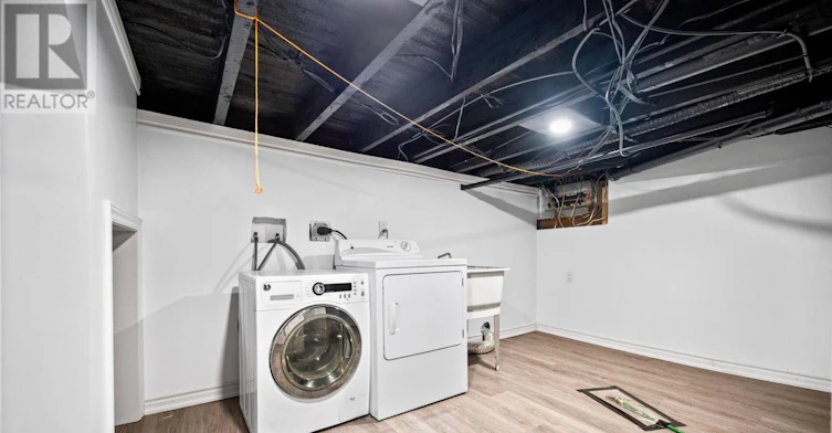 35 Britannia Avenue, Hamilton, ON, L8H 1W5 - 26
