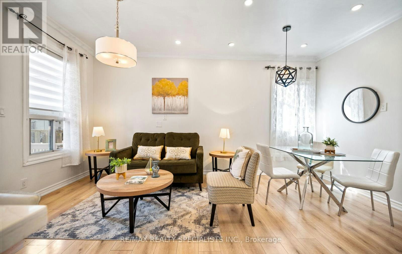 35 Britannia Avenue, Hamilton, ON, L8H 1W5 - 6