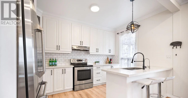 35 Britannia Avenue, Hamilton, ON, L8H 1W5 - 13