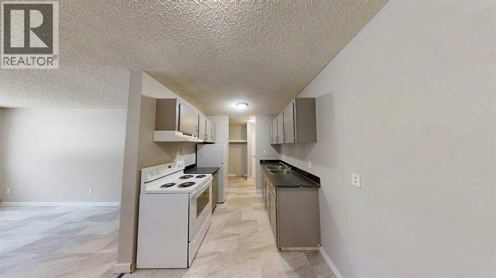 102-9515 100 Avenue, Grande Prairie, AB, T8V 0S8 - 3
