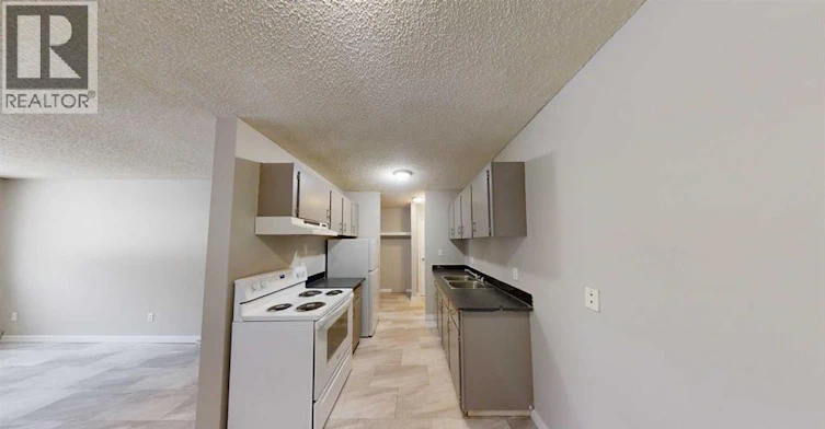 102-9515 100 Avenue, Grande Prairie, AB, T8V 0S8 - 3
