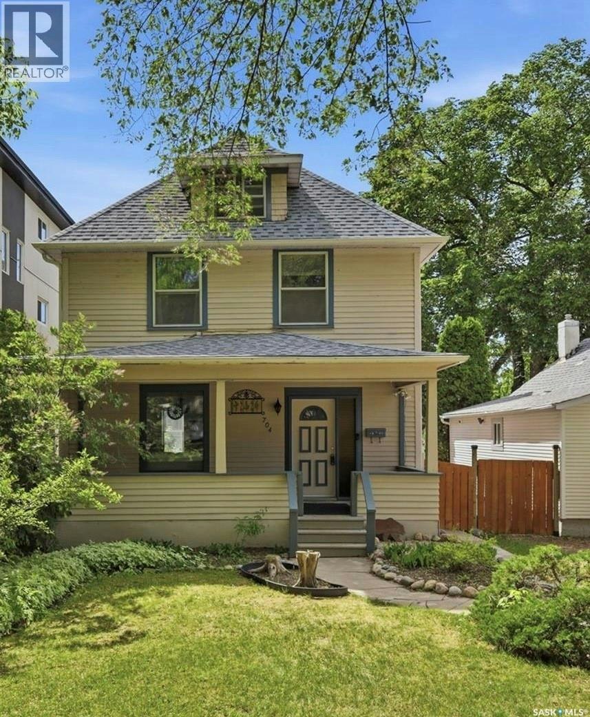 704 Mcpherson Avenue, Saskatoon, SK, S7N 0X8