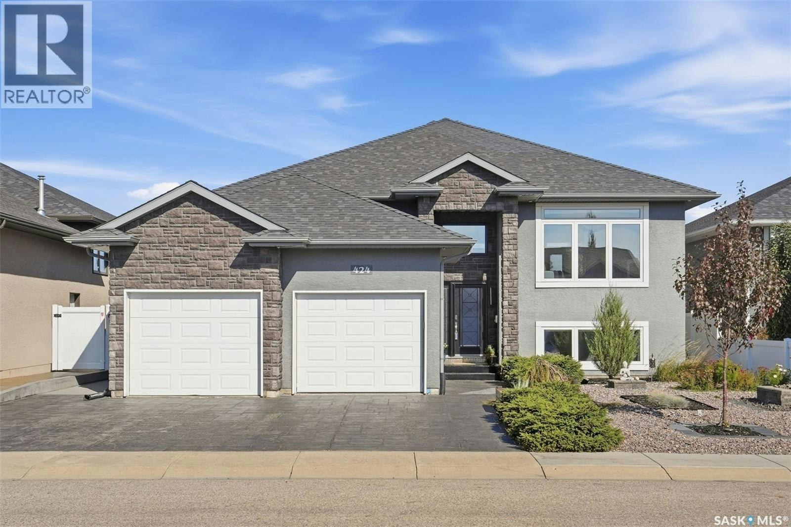 424 Faldo Crescent, Warman, SK, S0K 4S1