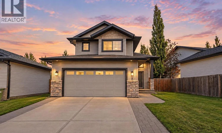 8 Irving Crescent