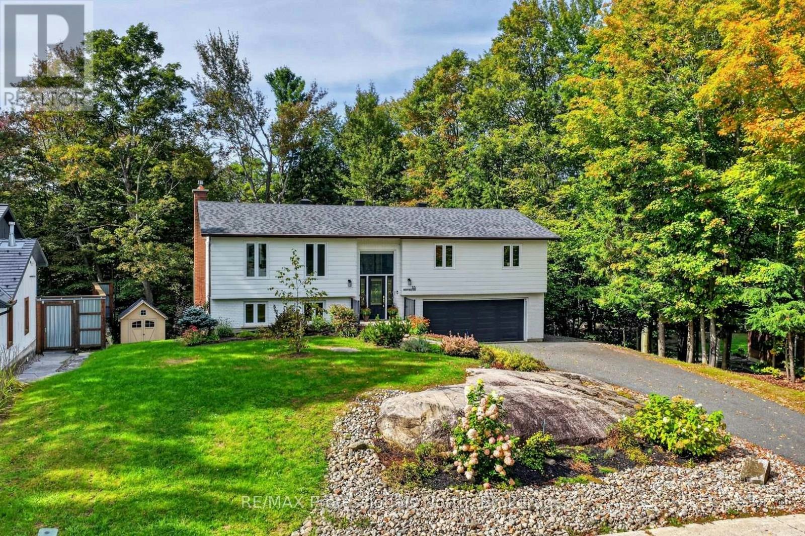 55 Westvale Drive, Bracebridge, ON, P1L 1B3