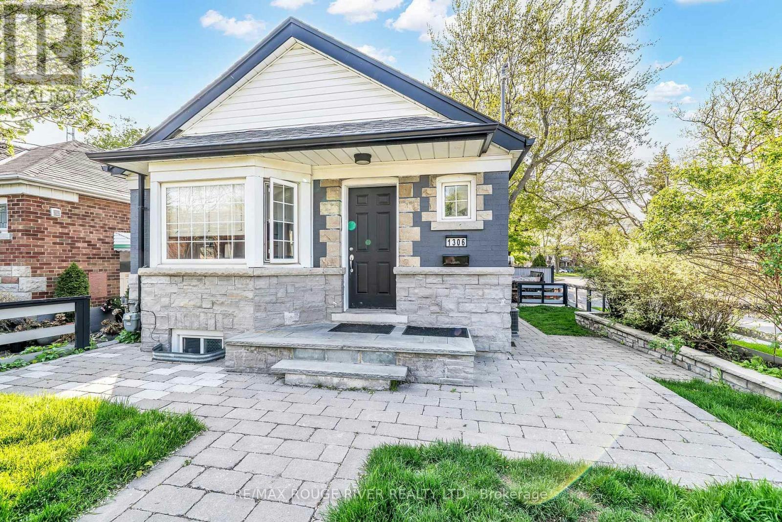 1306 Kingston Road, Toronto, ON, M1N 1P5