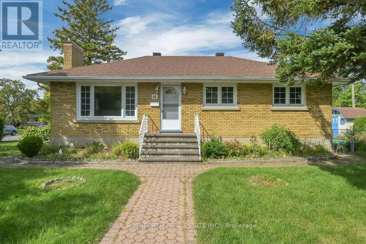 41 Capilano Drive, Ottawa, ON, K2E 6G3