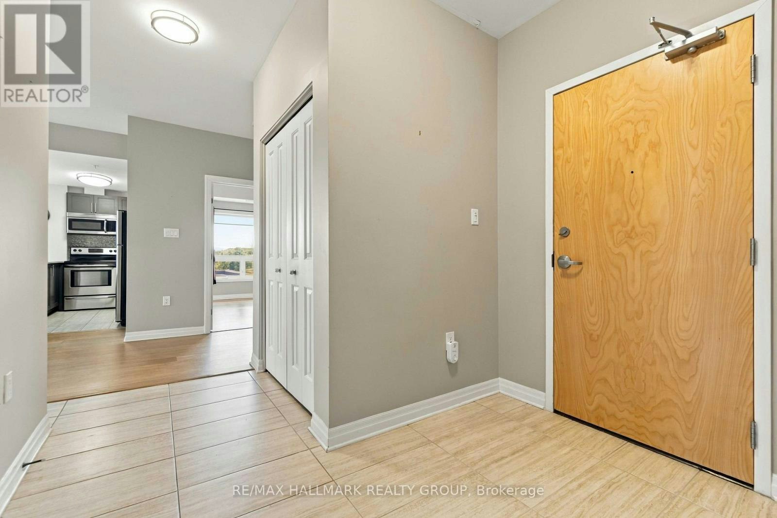 406-200 Winterfell Private, Ottawa, ON, K1G 4J1 - 2